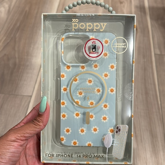 iPhone Case - Picture 4 of 4